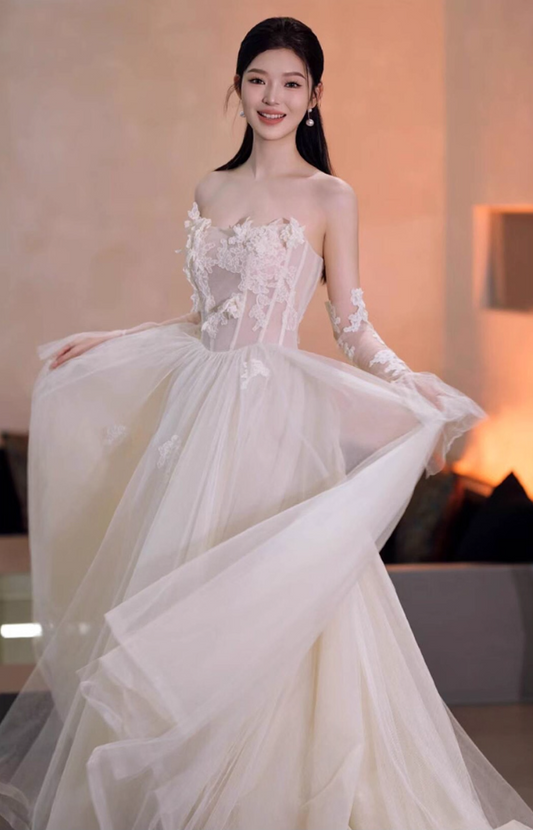 Romantic Applique Tulle Overlay Evening Gown Strapless Floral Accent Long Sleeve Prom Dress AP0874