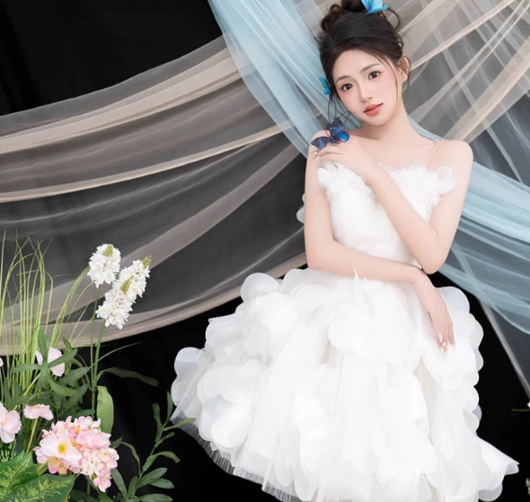 Dreamy White Strapless Floral Accent Mini Ball Gown Romantic Cloud Bubble Homecoming Dress AP0877