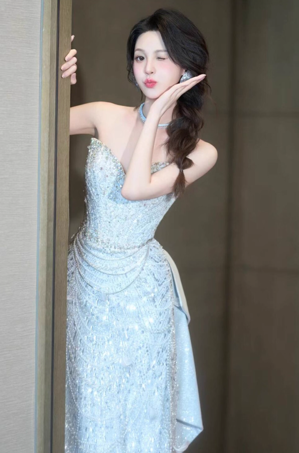 Shining Fringe Beading Stereo Petal Detailing Evening Dress Strapless Oversized Bow Prom Dress AP0879