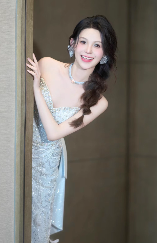 Shining Fringe Beading Stereo Petal Detailing Evening Dress Strapless Oversized Bow Prom Dress AP0879