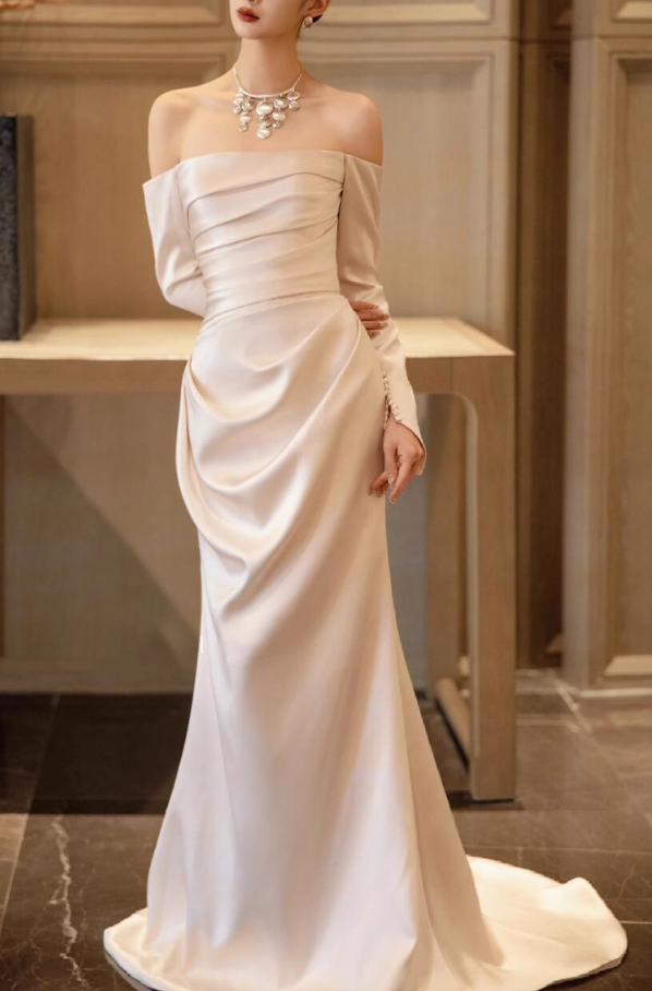 Timeless Long Sleeves Natural Pleats Evening Dress Off-Shoulder Satin Fabric Prom Dress AP0887