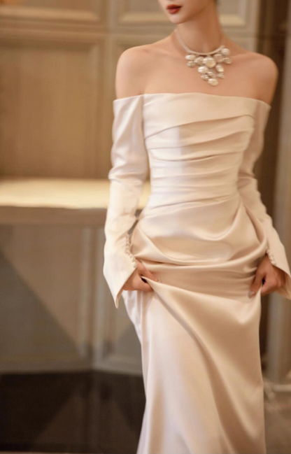 Timeless Long Sleeves Natural Pleats Evening Dress Off-Shoulder Satin Fabric Prom Dress AP0887