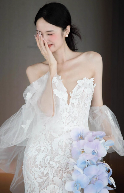 Fabulous Textured Floral Lace Puff Stole Mermaid Dress Strapless High-Slit Wedding Dress AP0893