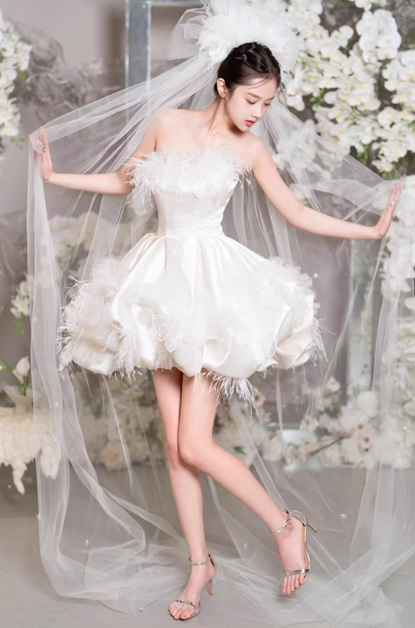 Charming Feather Accent White Satin Fabric Mini Ball Gown Strapless Cloud Bubble Homecoming Dress AP0894