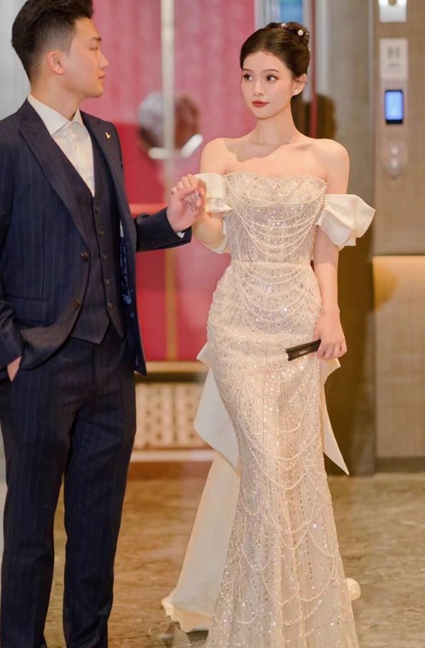 Chic Beading Puff Sleeve Mermaid Dress Strapless Glitter Sequin Wedding Dress AP0895