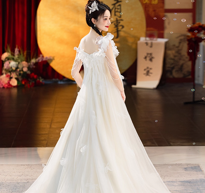 Elegant Stereo Petal Bridal Dress Flowy Spaghetti Strap Tulle Overlay Wedding Dress AP0896