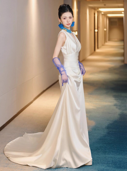 Niche Soft Lustrous Satin Maxi Feast Dress Open-Back V-Neck Halter Prom Dress AP0902