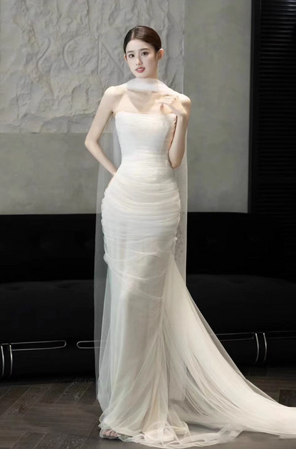 Elegant Ivory Tulle Overlay Bridal Mermaid Dress Classical Strapless Dreamy Wedding Dress AP0904