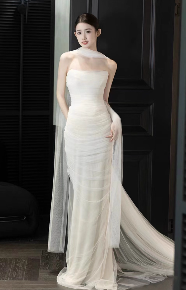 Elegant Ivory Tulle Overlay Bridal Mermaid Dress Classical Strapless Dreamy Wedding Dress AP0904