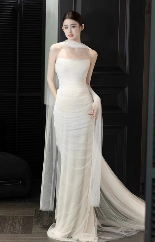 Elegant Ivory Tulle Overlay Bridal Mermaid Dress Classical Strapless Dreamy Wedding Dress AP0904