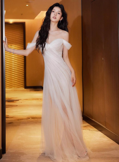 Gorgeous Ivory Tulle Layered Maxi Dress A-Line Off-Shoulder Wedding Dress AP0905