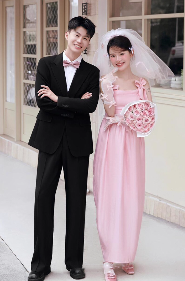 Sweet Pink Stereo Bow-Knot Cute Bridal Dress Square Neck Spaghetti Strap Wedding Dress AP0910