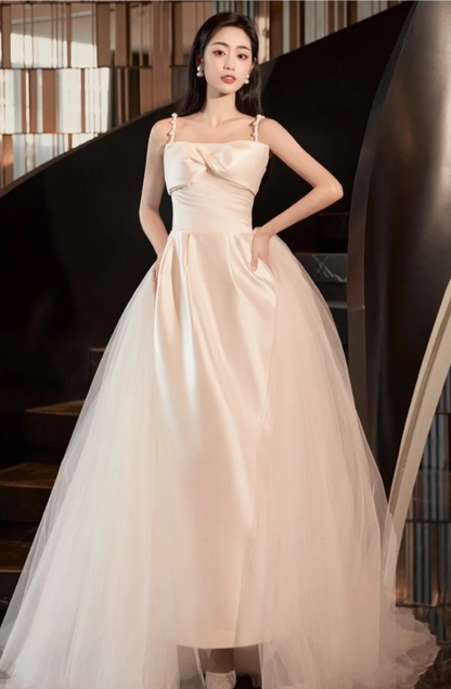 Fancy Ivory Satin Fabric Tulle Splicing Bridal Dress Square Neck Beaded Spaghetti Strap Wedding Dress AP0911