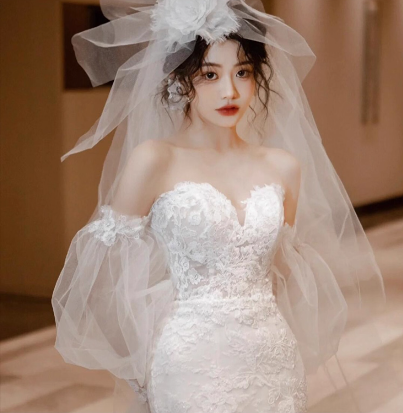 Graceful Sweetheart Neckline Mermaid Dress Strapless Sheer Lace Overlay Strapless Wedding Dress AP0914