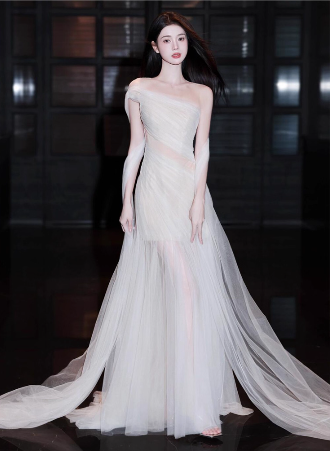 Ethereal Sheer Tulle Layered Mesh Stole Evening Dress Round Neckline A-Line Prom Dress AP0915