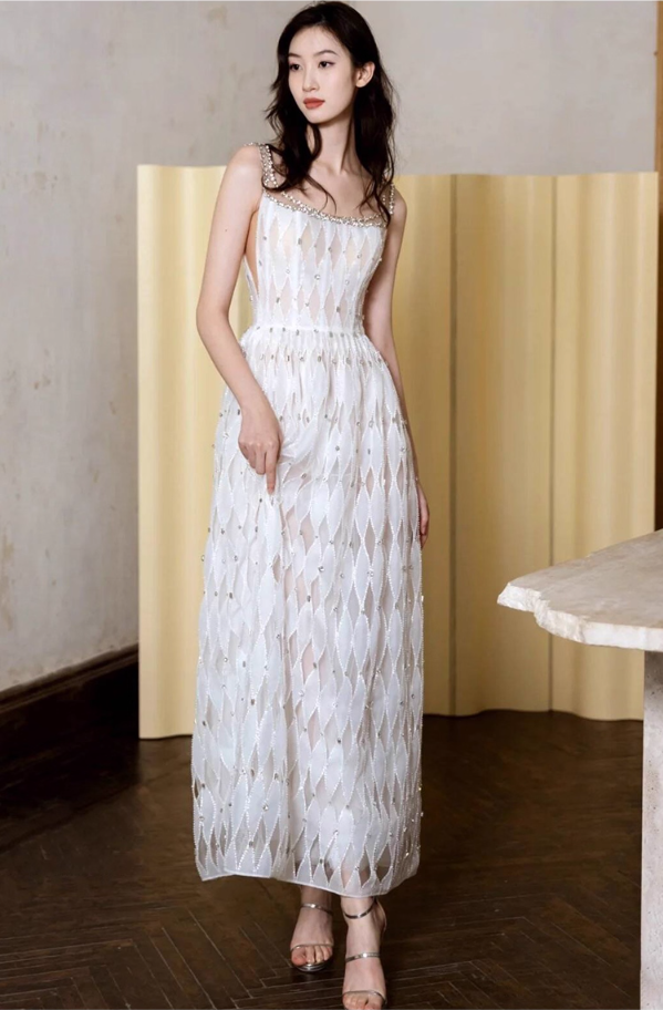 Niche Rhinestone Glitter Flowy Ceremonies Dress Chic Beading Strap Patterned Mesh Prom Dress AP0916