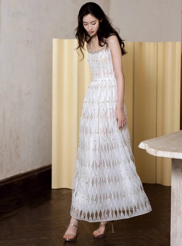 Niche Rhinestone Glitter Flowy Ceremonies Dress Chic Beading Strap Patterned Mesh Prom Dress AP0916