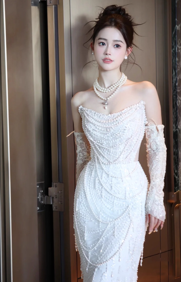 Exquisite Strapless Beading  Mermaid Dress Hollow Sheer Mesh Open-Waist Sheath Wedding Dress AP0917