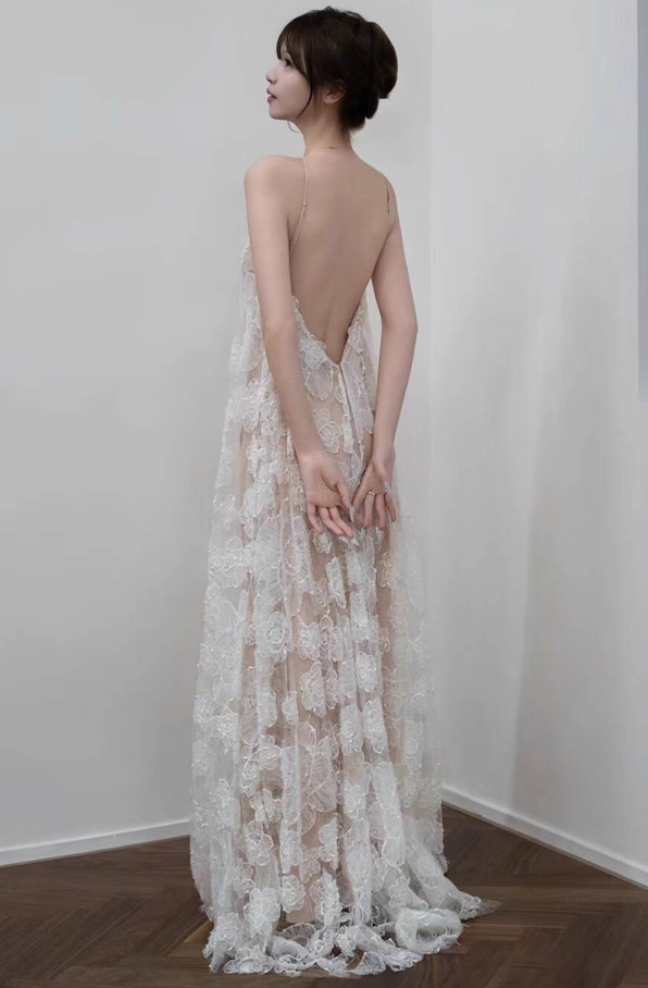 Ethereal Applique Lace Layered Ceremonies Dress With Lining Niche Sleeveless Halter Prom Dress AP0921