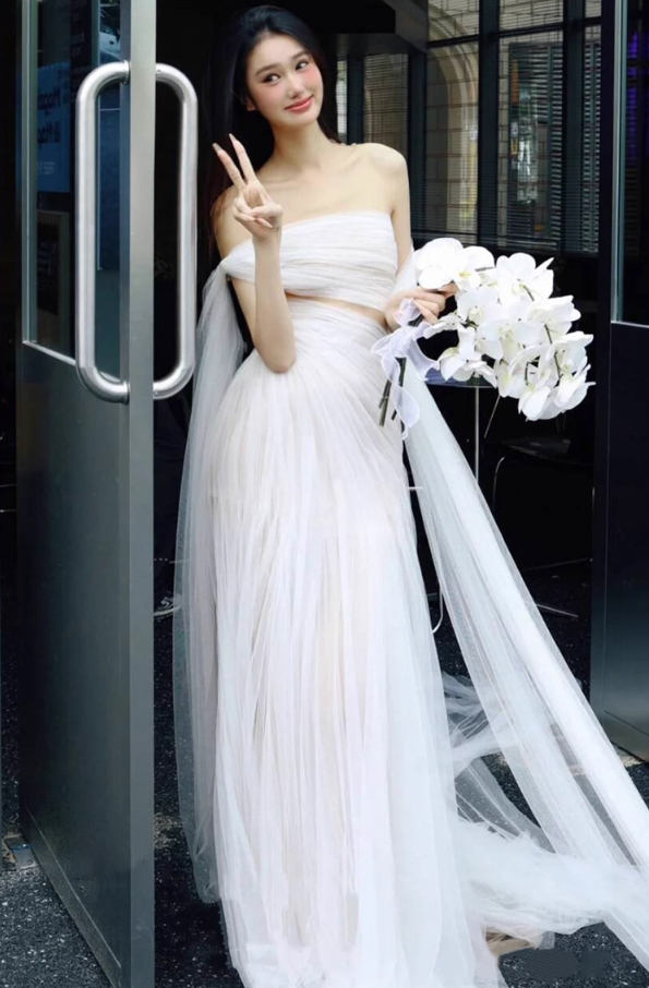 Ethereal Sheer Tulle Layered Sweet 16 Maxi Dress Strapless Open-Waist Off-Shoulder Prom Dress AP0923