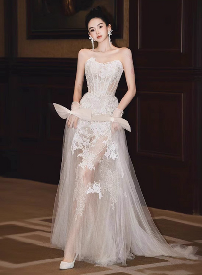 Graceful Applique Lace Open-Back Sweet 16 Maxi Dress Strapless Tulle Layered Prom Dress AP0924