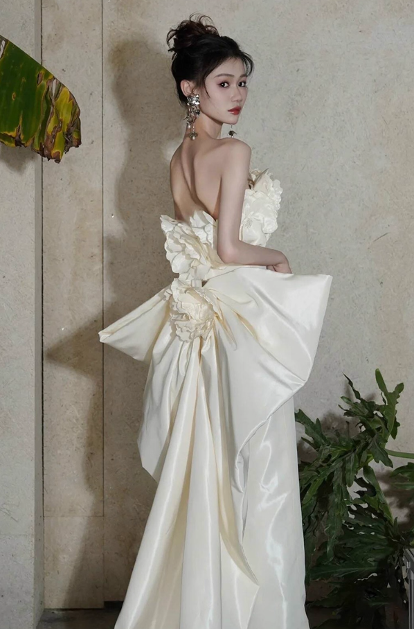 Fashionable Stereo Flowers Strapless Birthday Outfit Maxi Dress Backless Bow Ornament Prom Dress AP0926