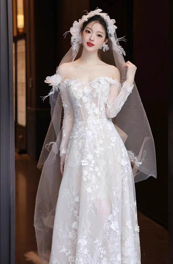 Alluring Sheer Lace Applique Sleeve Maxi Bridal Dress Strapless Mesh Bow-Knot Wedding Dress AP0929