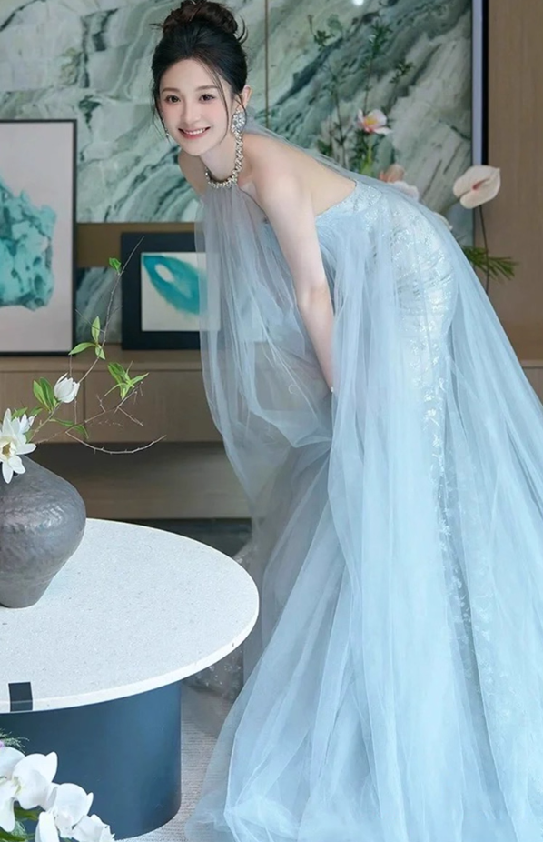 Cute Tulle Overlay Applique Lining Maxi Dress Sweet 15 Ethereal Halter Prom Dress AP0932