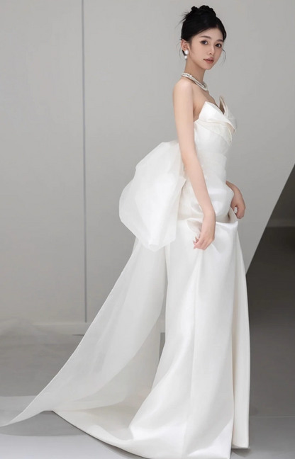 Chic Ivory Sweetheart Neck Strapless Maxi Dress Satin Fabric Tully Bow Wedding Dress AP0933