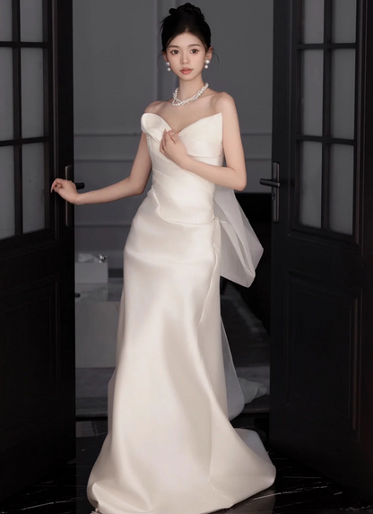 Chic Ivory Sweetheart Neck Strapless Maxi Dress Satin Fabric Tully Bow Wedding Dress AP0933