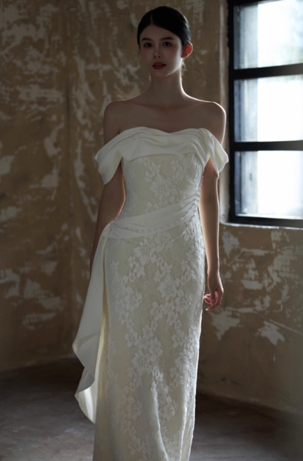 Niche Off-Shoulder Waist Chain Sheath Maxi Dress Beaded Textured Applique Wedding Dress AP0937