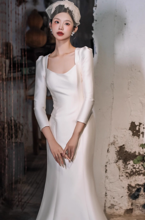 Fabulous Sheen Satin Fabric Square Neck Evening Dress Mermaid Long Sleeve Prom Dress AP0943