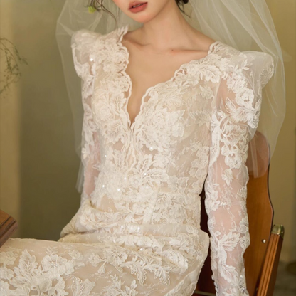 Dreamy V Neck Lace Applique Birthday Outfit Dress Open-Back Long Sleeve Prom Dress AP0945