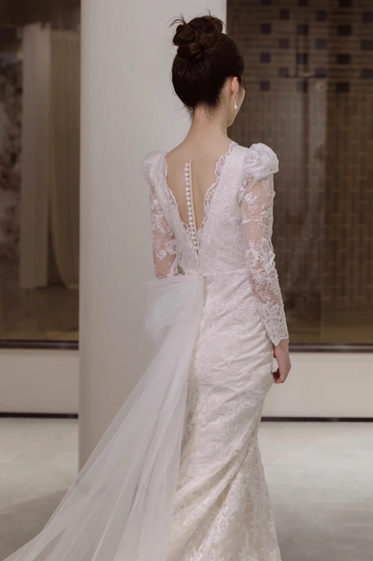 Graceful V Neck Applique Sweet 16 Dress Beaded Tulle Bow Long Sheer Lace Sleeve Prom Dress AP0946