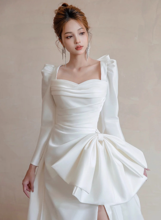 Chic Satin Square Neck Gathered Maxi Dress High-Slit Big Bow Long Sleeve Prom Dress AP0947