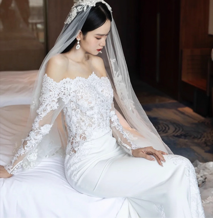 Exquisite Sheer Lace Long Sleeve Off-Shoulder Bridal Dress Strapless Applique Satin Hem Wedding Dress AP0949