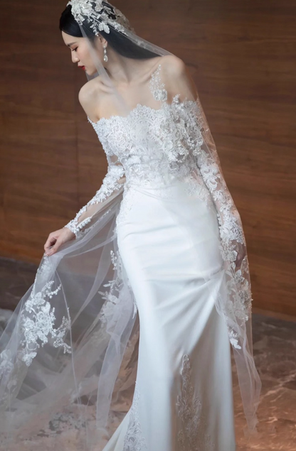 Exquisite Sheer Lace Long Sleeve Off-Shoulder Bridal Dress Strapless Applique Satin Hem Wedding Dress AP0949