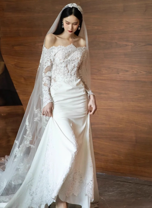 Exquisite Sheer Lace Long Sleeve Off-Shoulder Bridal Dress Strapless Applique Satin Hem Wedding Dress AP0949