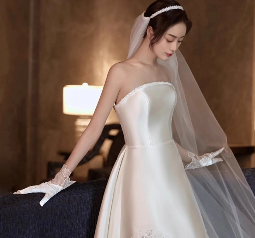 Chic Strapless Applique Satin Fabric Bridal Maxi Dress Beading Sheath Wedding Dress AP0952