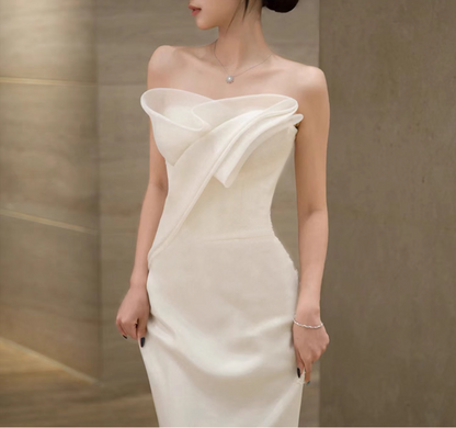 New Fashion Strapless Ruffles Hem Bridal Mermaid Dress Minimalist Sheath Wedding Dress AP0954