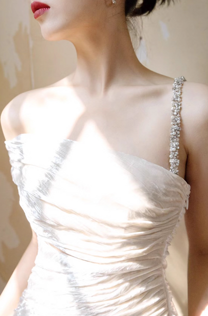 Exquisite Lustrous Fabric Off-Shoulder Maxi Dress High-Slit Gathered Spaghetti Strap Prom Dress AP0959