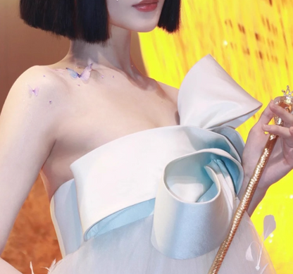 Dreamy Bow Detail Cascade Tulle Sweet 16 Dress Feather-Embellished Strapless Prom Dress AP0961