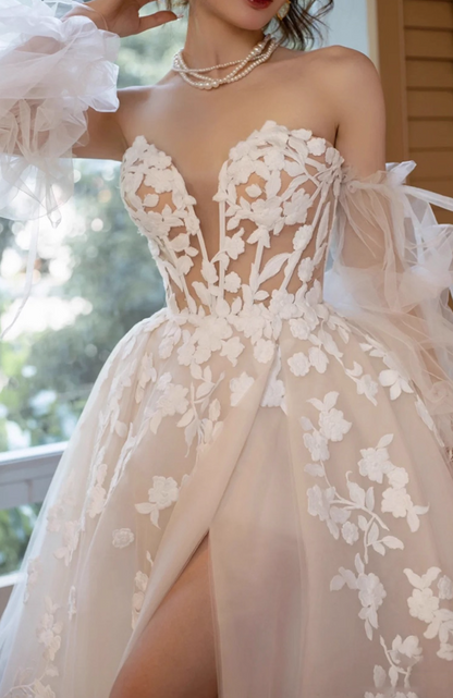 Romantic Backless Cascade Tulle V-Neck Sweet 16 Dress Applique High-Slit Strapless Prom Dress AP0964