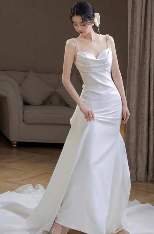 Graceful Sweetheart Neck Satin Fabric Evening Dress Square Neck Backless Beading Strap Prom Dress AP0965