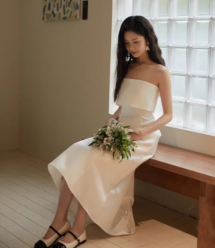 Minimalist Cinched-Waist A-Line Midi Dress Strapless Wedding Dress AP0969