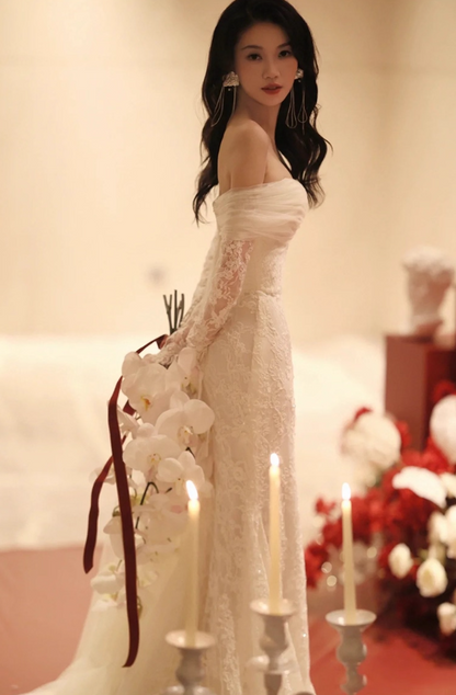 Graceful Breathable Tulle Waist-Cinching Bridal Dress Long Lace Sleeve Off-Shoulder Wedding Dress AP0979