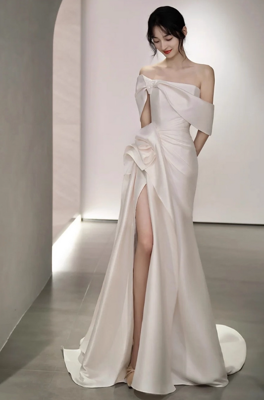 French Style Gathered Asymmetrical Neckline Bridal Dress Off-Shoulder High-Slit Wedding Dress AP0984