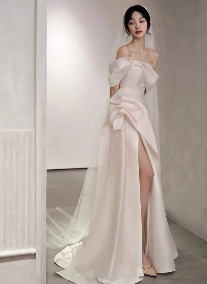 French Style Gathered Asymmetrical Neckline Bridal Dress Off-Shoulder High-Slit Wedding Dress AP0984