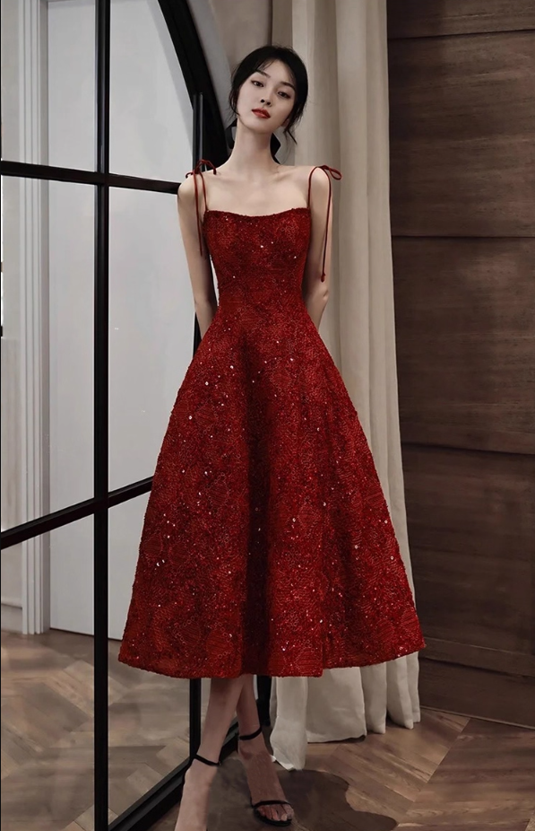 Elegant Spaghetti Strap Sparkle Sequins A-Line Midi Dress Chic Red Backless Prom Dress AP0985