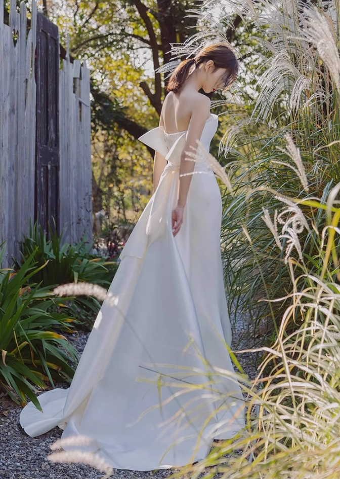 Romantic Satin Trimmed Lace Splicing Maxi Dress Strapless Cinched-Waist Wedding Dress AP0986